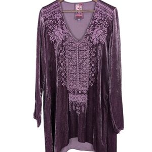 Stunning JOHNNY WAS purple embroidered Velvet Tunic Top 1X